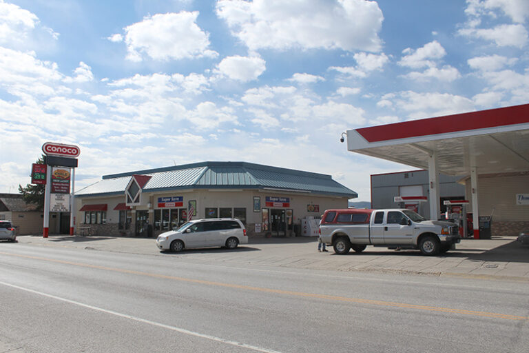 S Super Save Conoco 768x512