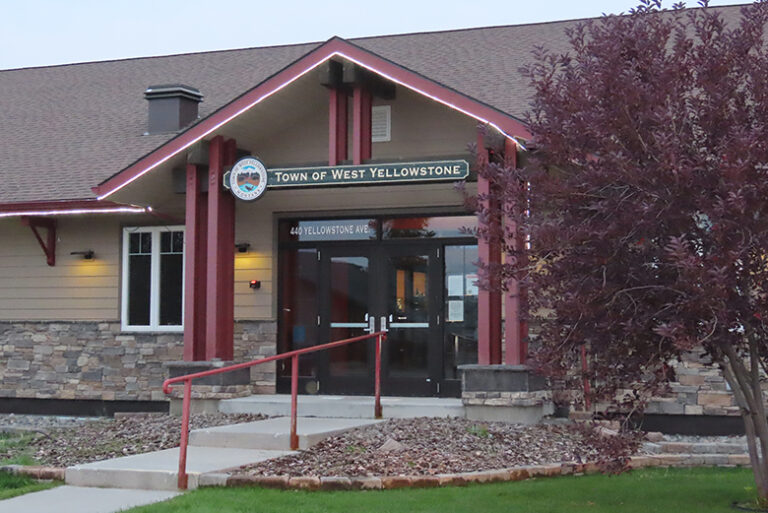 Town of West Yellowstone Town Offices 768x513