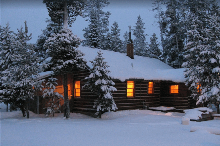 YCC Yellowstone Classic Cabin 3 768x511