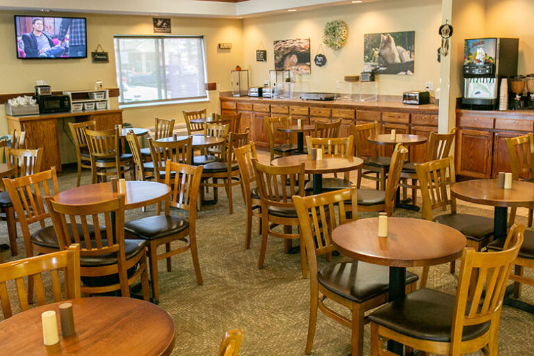 Yellowstone Lodge 3 768x512