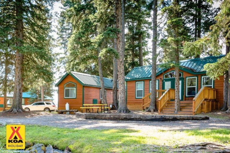 Yellowstone Park West Gate KOA Holiday 2 768x512