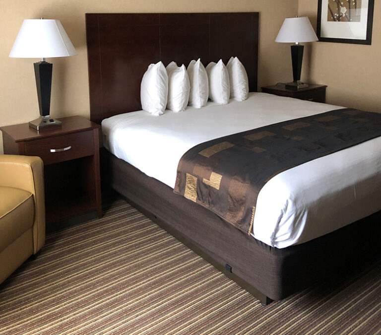 Yellowstone West Gate Hotel 3 768x675